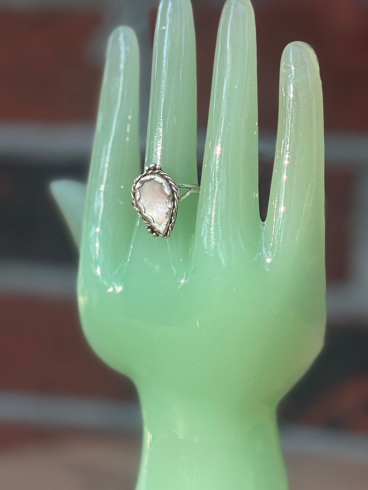 Mother of Pearl Teardrop Split Shank Ring - Size 8.5