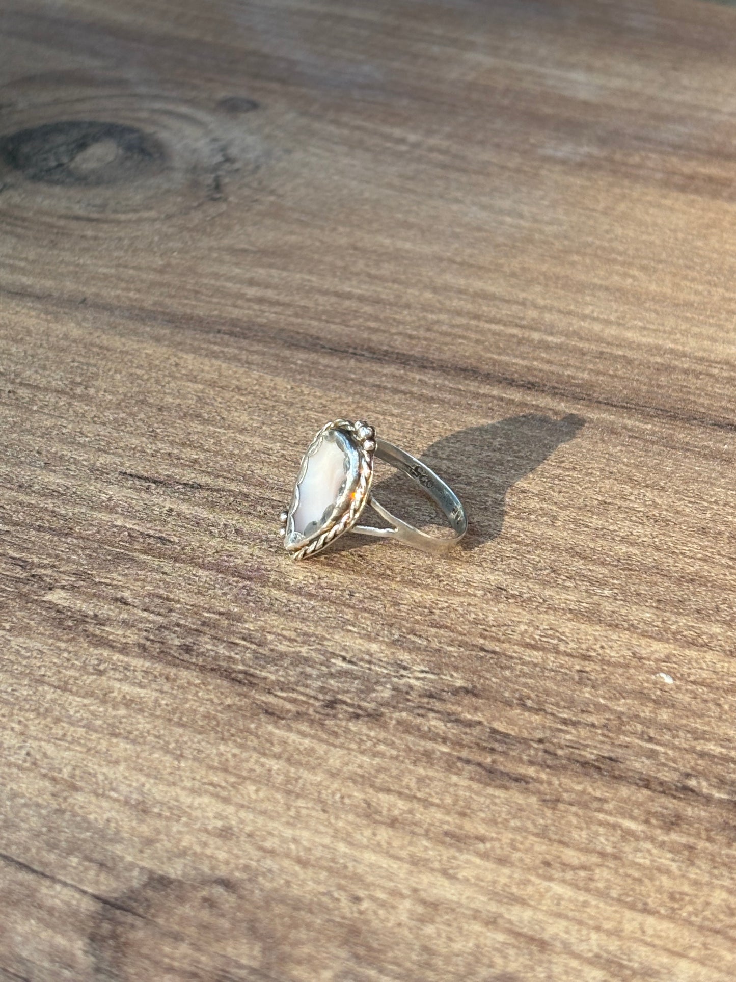 Mother of Pearl Teardrop Split Shank Ring - Size 8.5