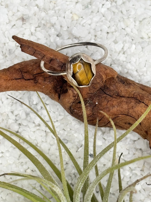 Dainty Tiger's Eye Cabochon Ring