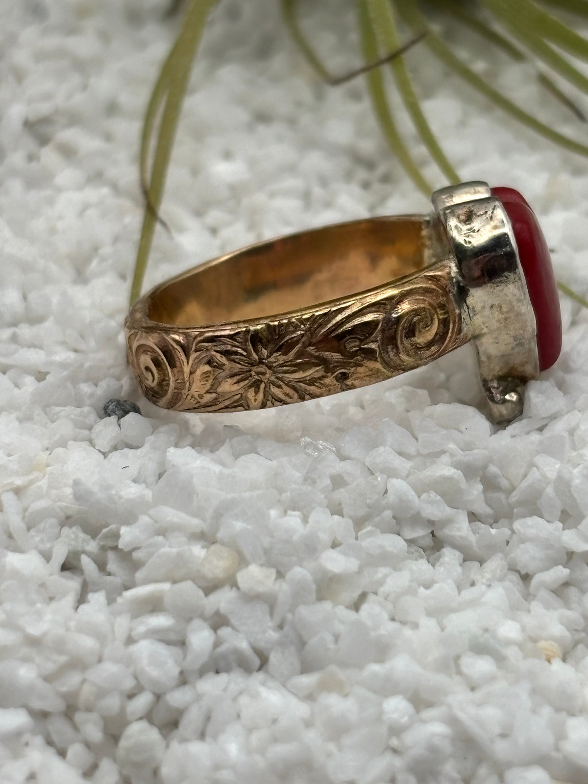 Rose Gold Silver Heart Ring detail