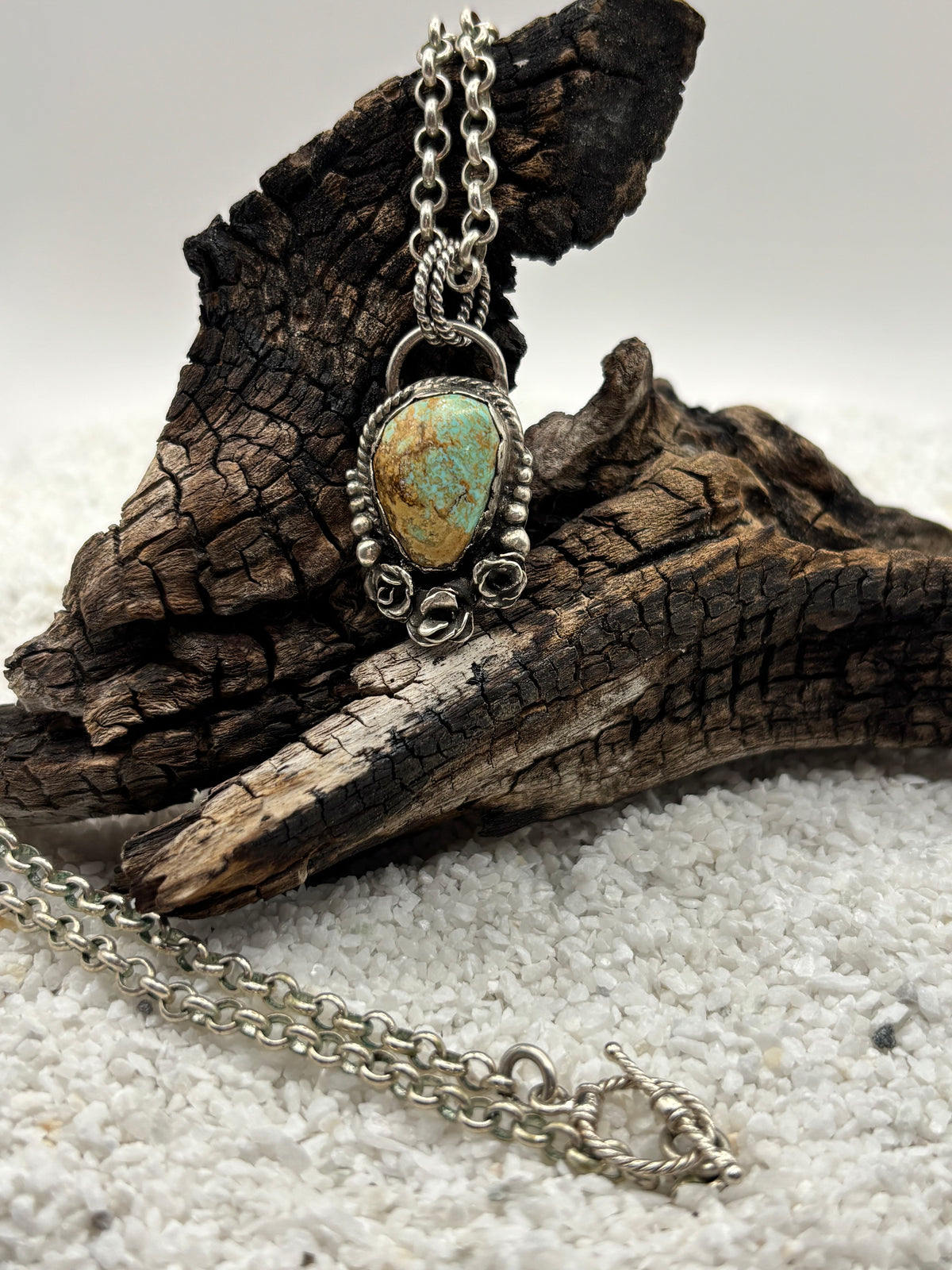 Rose & Number 8 Mine Turquoise Necklace detail