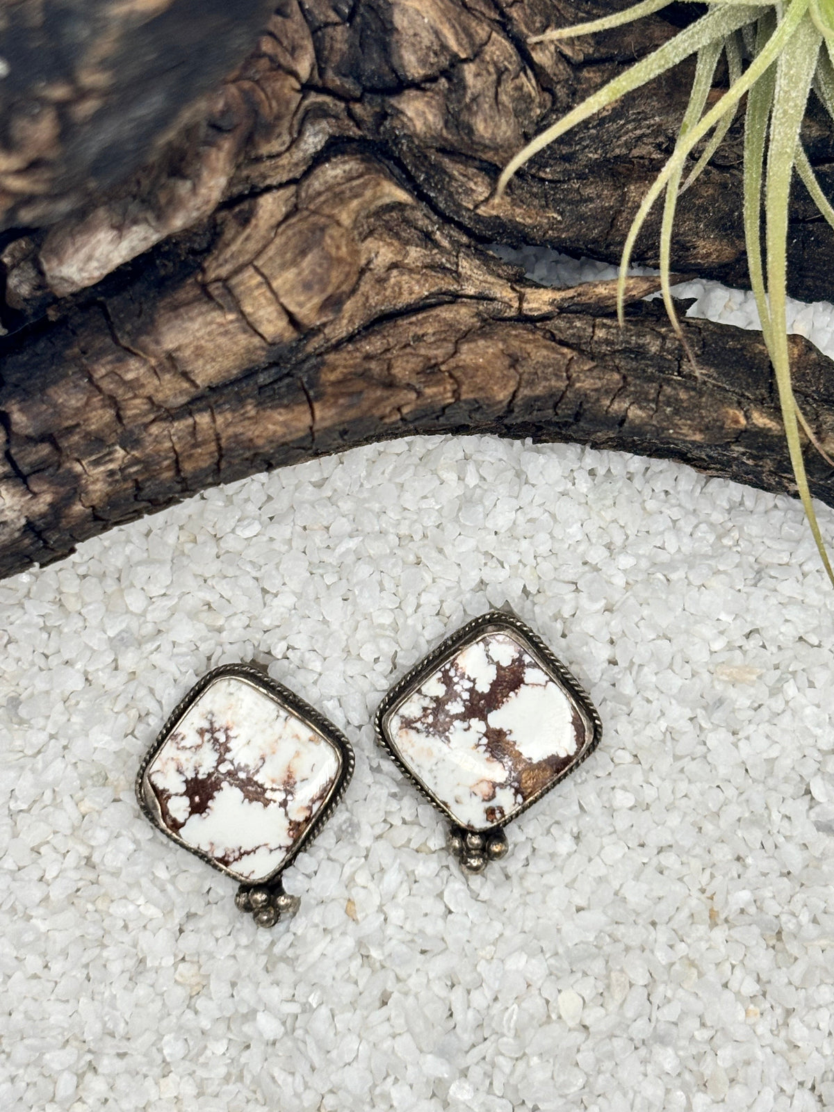 Wild Horse Magnesite Square Studs detail